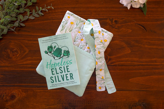 Daisy Book Sleeve
